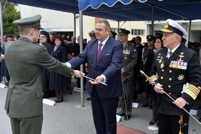 &Alpha;&nu; &omicron;&iota; &Tau;&omicron;ύ&rho;&kappa;&omicron;&iota; &pi;&alpha;&tau;ή&sigma;&omicron;&upsilon;&nu; &tau;&omicron; &pi;ό&delta;&iota; &tau;&omicron;&upsilon;&sigmaf; &sigma;&epsilon; &epsilon;&lambda;&lambda;&eta;&nu;&iota;&kappa;ό &nu;&eta;&sigma;ί &mu;&epsilon;&tau;ά &nu;&alpha; &delta;&omicron;ύ&mu;&epsilon; &alpha;&nu; &theta;&alpha; &phi;ύ&gamma;&omicron;&upsilon;&nu; &alpha;&pi;ό &epsilon;&kappa;&epsilon;ί... (UPD)