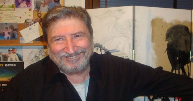 Έ&phi;&upsilon;&gamma;&epsilon; &alpha;&pi;ό &tau;&eta; &zeta;&omega;ή &omicron; &Chi;ά&rho;&rho;&upsilon; &Kappa;&lambda;&upsilon;&nu;&nu;