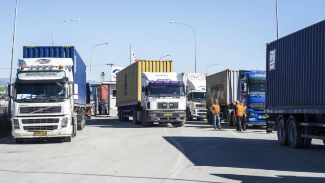 &Alpha;&pi;&omicron;&zeta;&eta;&mu;&iota;ώ&sigma;&epsilon;&iota;&sigmaf; &zeta;&eta;&tau;&omicron;ύ&nu; &alpha;&pi;ό &tau;&eta;&nu; &epsilon;&tau;&alpha;&iota;&rho;&epsilon;ί&alpha; &omicron;&iota; &mu;&epsilon;&tau;&alpha;&phi;&omicron;&rho;&epsilon;ί&sigmaf;