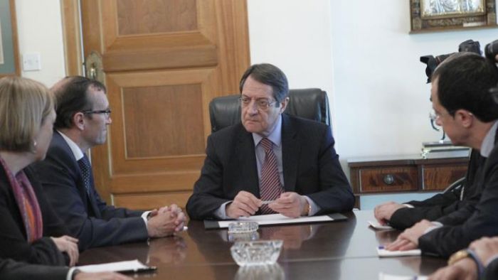 &Tau;&eta;&lambda;&epsilon;&phi;&omega;&nu;&iota;&kappa;έ&sigmaf; &sigma;&upsilon;&nu;&omicron;&mu;&iota;&lambda;ί&epsilon;&sigmaf; &Alpha;&nu;&alpha;&sigma;&tau;&alpha;&sigma;&iota;ά&delta;&eta; &mu;&epsilon; '&Epsilon;&iota;&nu;&tau;&epsilon; &kappa;&alpha;&iota; &Nu;&tau;ά&nu;&kappa;&alpha;&nu;
