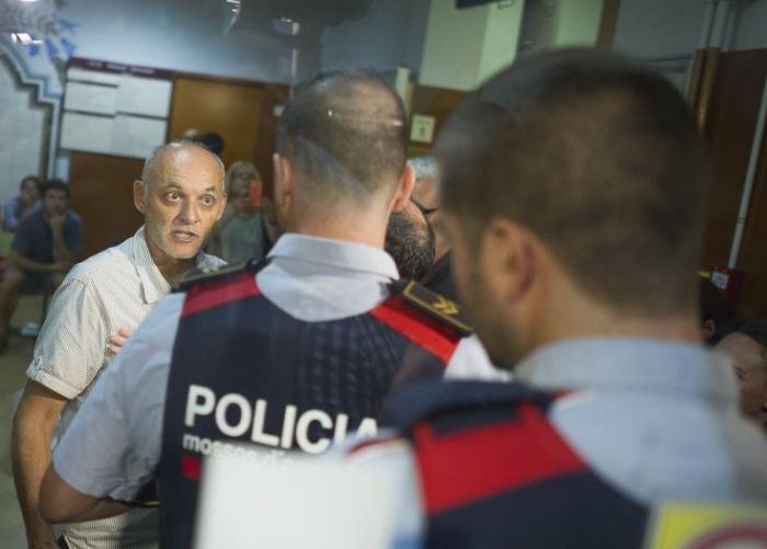 &Chi;&rho;ή&sigma;&eta; &pi;&lambda;&alpha;&sigma;&tau;&iota;&kappa;ώ&nu; &sigma;&phi;&alpha;&iota;&rho;ώ&nu; &kappa;&alpha;&iota; &gamma;&kappa;&lambda;&omicron;&mu;&pi;&sigmaf; &sigma;&tau;&eta; &Beta;&alpha;&rho;&kappa;&epsilon;&lambda;ώ&nu;&eta; &alpha;&pi;ό &tau;&eta;&nu; &alpha;&sigma;&tau;&upsilon;&nu;&omicron;&mu;ί&alpha;!