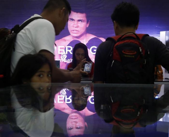 &Alpha;&nu;&alpha;&kappa;&rho;ί&theta;&eta;&kappa;&epsilon; &gamma;&iota;&omicron;&sigmaf; &tau;&omicron;&upsilon; &Mu;&omicron;&chi;ά&mu;&epsilon;&nu;&tau; Ά&lambda;&iota; &sigma;&tau;&iota;&sigmaf; &Eta;&Pi;&Alpha;