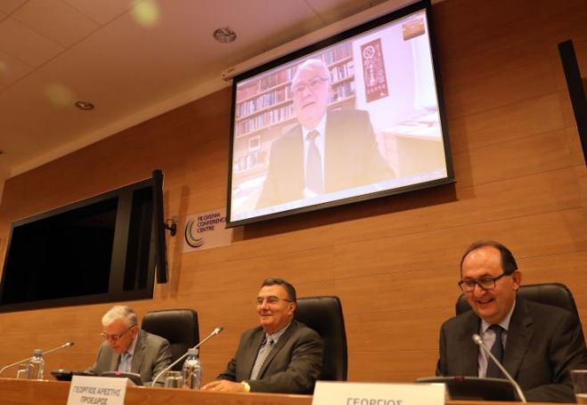 &Omicron;&rho;&phi;&alpha;&nu;ί&delta;&eta;&sigmaf;: &Omicron; &Sigma;&upsilon;&nu;&epsilon;&rho;&gamma;&alpha;&tau;&iota;&sigma;&mu;ό&sigmaf; &delta;&omicron;&lambda;&omicron;&phi;&omicron;&nu;ή&theta;&eta;&kappa;&epsilon; &alpha;&pi;ό &tau;&omicron;&upsilon;&sigmaf; &chi;&epsilon;&iota;&rho;&iota;&sigma;&mu;&omicron;ύ&sigmaf; &tau;&omega;&nu; &alpha;&rho;&chi;ώ&nu; &tau;&eta;&sigmaf; &Delta;&eta;&mu;&omicron;&kappa;&rho;&alpha;&tau;ί&alpha;&sigmaf;