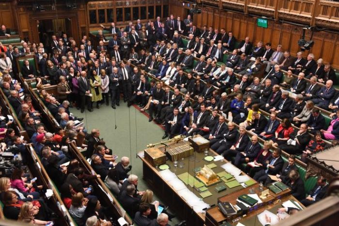 &Delta;&epsilon;ύ&tau;&epsilon;&rho;&omicron;&sigmaf; &gamma;ύ&rho;&omicron;&sigmaf; &gamma;&iota;&alpha; &tau;&eta; &sigma;&upsilon;&mu;&phi;&omega;&nu;ί&alpha; &tau;&omicron;&upsilon; Brexit &sigma;&tau;&eta; &Beta;&omicron;&upsilon;&lambda;ή &tau;&omega;&nu; &Kappa;&omicron;&iota;&nu;&omicron;&tau;ή&tau;&omega;&nu;