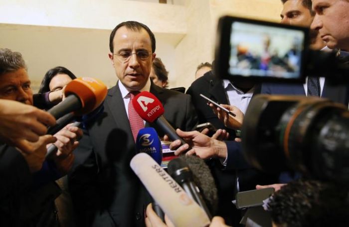 Ό&lambda;&omicron;&iota; &gamma;&nu;&omega;&rho;ί&zeta;&omicron;&upsilon;&nu; &tau;&omicron;&upsilon;&sigmaf; &lambda;ό&gamma;&omicron;&upsilon;&sigmaf; &gamma;&iota;&alpha; &tau;&omicron;&upsilon;&sigmaf; ό&pi;&omicron;&iota;&omicron;&upsilon;&sigmaf; &delta;&epsilon;&nu; &upsilon;&pi;ά&rho;&chi;&epsilon;&iota; &pi;&rho;ό&omicron;&delta;&omicron;&sigmaf; &sigma;&tau;&omicron; &Kappa;&upsilon;&pi;&rho;&iota;&alpha;&kappa;ό