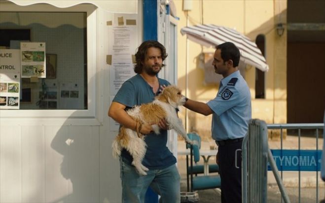 &Alpha;&pi;&rho;ό&sigma;&mu;&epsilon;&nu;&eta; &sigma;&upsilon;&nu;&epsilon;&rho;&gamma;&alpha;&sigma;ί&alpha; &chi;ά&rho;&eta; &sigma;' έ&nu;&alpha;... &sigma;&kappa;&upsilon;&lambda;ί