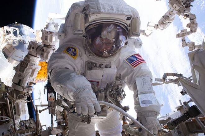 &Eta; NASA &alpha;&kappa;ύ&rho;&omega;&sigma;&epsilon; &tau;&omicron;&nu; &alpha;&pi;&omicron;&kappa;&lambda;&epsilon;&iota;&sigma;&tau;&iota;&kappa;ά &gamma;&upsilon;&nu;&alpha;&iota;&kappa;&epsilon;ί&omicron; &delta;&iota;&alpha;&sigma;&tau;&eta;&mu;&iota;&kappa;ό &pi;&epsilon;&rho;ί&pi;&alpha;&tau;&omicron;