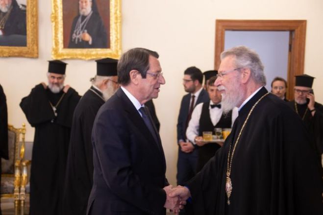 &Epsilon;&kappa;&kappa;&lambda;&eta;&sigma;ί&alpha; Vs &kappa;&omicron;&rho;&omega;&nu;&omicron;ϊό&sigmaf;: &Kappa;&rho;ά&tau;&omicron;&sigmaf; &epsilon;&nu; &kappa;&rho;ά&tau;&epsilon;&iota; &mu;&epsilon; &pi;&rho;&omicron;&kappa;&lambda;&eta;&tau;&iota;&kappa;ή &alpha;&lambda;&alpha;&zeta;&omicron;&nu;ί&alpha; &kappa;&alpha;&iota;... &mu;&epsilon; &kappa;&upsilon;&beta;έ&rho;&nu;&eta;&sigma;&eta; &mu;&alpha;&rho;&iota;&omicron;&nu;έ&tau;&tau;&alpha;!