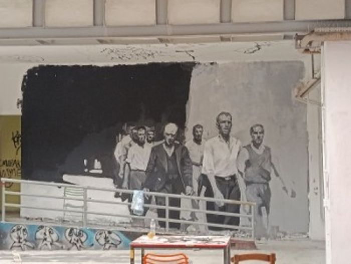 200 &Kappa;&alpha;&iota;&sigma;&alpha;&rho;&iota;&alpha;&nu;ή&sigmaf; - &laquo;&Epsilon;&tau;&omicron;ύ&tau;' &eta; &mu;ά&nu;&tau;&rho;' &alpha;&gamma;&nu;ά&nu;&tau;&iota;&alpha; &sigma;&omicron;&upsilon; &tau;&omicron; &sigma;ύ&nu;&omicron;&rho;&omicron; &tau;&omicron;&upsilon; &kappa;ό&sigma;&mu;&omicron;&upsilon;... &raquo;