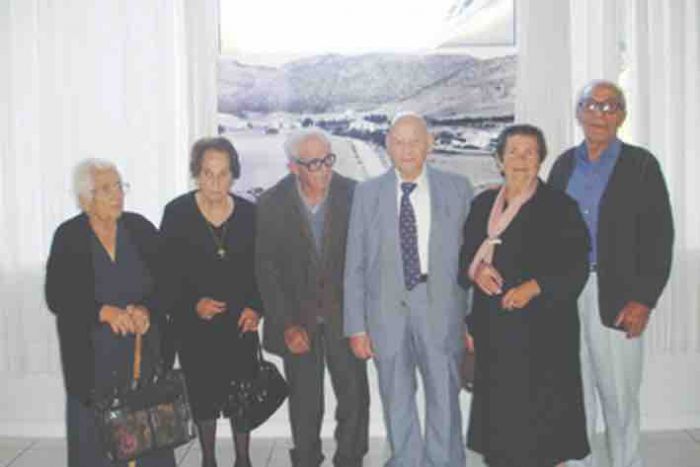 &Alpha;&pi;&omicron;&chi;&alpha;&iota;&rho;&epsilon;&tau;&iota;&sigma;&mu;ό&sigmaf; &sigma;&tau;&eta;&nu; &Chi;&lambda;ό&eta; &Tau;&omicron;&upsilon;&mu;&alpha;&nu;ή, &tau;&eta;&nu; &tau;&epsilon;&lambda;&epsilon;&upsilon;&tau;&alpha;ί&alpha; &Omicron;&nu;&iota;&sigma;ώ&tau;&iota;&sigma;&sigma;&alpha; &pi;&rho;ώ&tau;&eta;&sigmaf; &gamma;&epsilon;&nu;&iota;ά&sigmaf;*