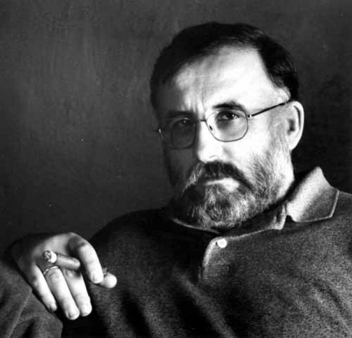 &laquo;&Kappa;&alpha;&iota; &pi;ή&rho;&epsilon;&sigmaf; &tau;&omicron;&upsilon; &kappa;&alpha;&iota;&rho;&omicron;ύ &tau;&rsquo; &alpha;&lambda;&phi;&alpha;&beta;&eta;&tau;ά&rho;&iota;&hellip; &psi;&eta;&lambda;ά &nu;&alpha; &pi;&alpha;&sigmaf; &nu;&alpha; &chi;&tau;ί&sigma;&epsilon;&iota;&sigmaf; &kappa;&iota;&beta;&omega;&tau;ό&raquo;