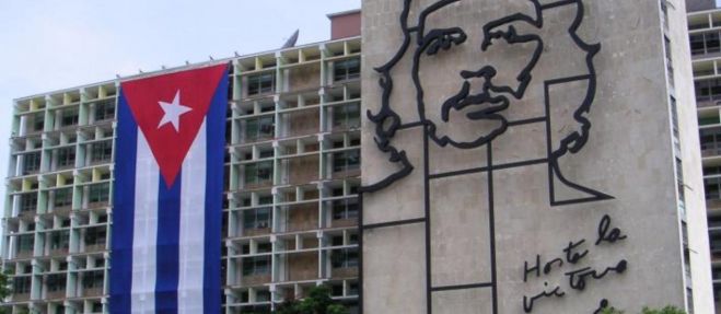 &laquo;&Mu;ό&nu;&omicron; &eta; &Epsilon;&lambda;&lambda;ά&delta;&alpha; &kappa;&alpha;&iota; &eta; &Kappa;&omicron;ύ&beta;&alpha; &delta;&epsilon;&nu; έ&chi;&omicron;&upsilon;&nu; &iota;&delta;&iota;&omega;&tau;&iota;&kappa;ά &Pi;&alpha;&nu;&epsilon;&pi;&iota;&sigma;&tau;ή&mu;&iota;&alpha;&raquo;