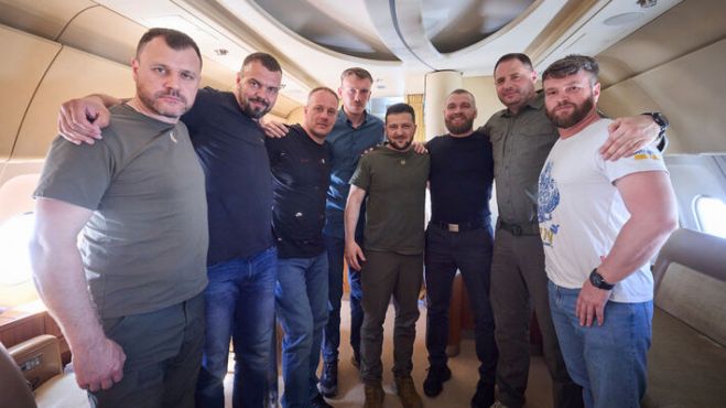 &Mu;&epsilon; &delta;&iota;&omicron;&iota;&kappa;&eta;&tau;έ&sigmaf; &tau;&omicron;&upsilon; &nu;&alpha;&zeta;&iota;&sigma;&tau;&iota;&kappa;&omicron;ύ &tau;ά&gamma;&mu;&alpha;&tau;&omicron;&sigmaf; &Alpha;&zeta;ό&phi; &epsilon;&pi;έ&sigma;&tau;&rho;&epsilon;&psi;&epsilon; &alpha;&pi;ό &tau;&eta;&nu; &Tau;&omicron;&upsilon;&rho;&kappa;ί&alpha; &omicron; &Zeta;&epsilon;&lambda;έ&nu;&sigma;&kappa;&iota;