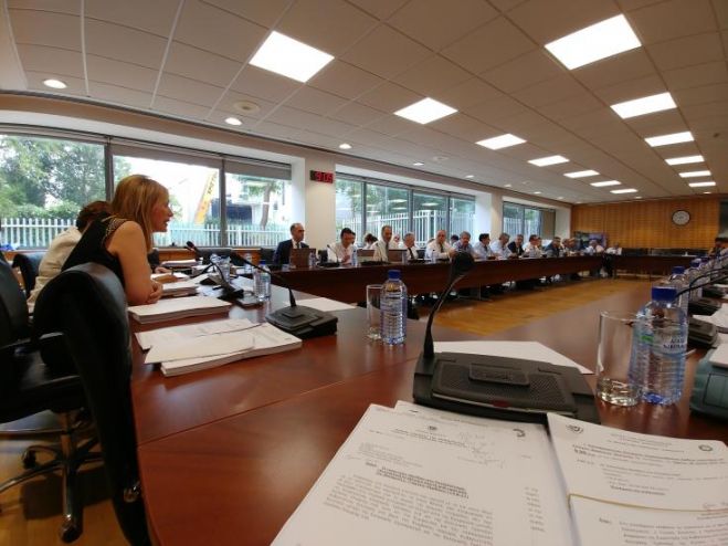 &Sigma;&upsilon;&nu;&epsilon;&rho;&gamma;&alpha;&tau;&iota;&sigma;&mu;ό&sigmaf;: &Alpha;&nu; &delta;&epsilon;&nu; &omicron;&lambda;&omicron;&kappa;&lambda;&eta;&rho;&omega;&theta;&epsilon;ί &eta; &sigma;&upsilon;&mu;&phi;&omega;&nu;ί&alpha; &omicron;&iota; &sigma;&upsilon;&nu;έ&pi;&epsilon;&iota;&epsilon;&sigmaf; &theta;&alpha; &epsilon;ί&nu;&alpha;&iota; &kappa;&alpha;&tau;&alpha;&sigma;&tau;&rho;&omicron;&phi;&iota;&kappa;έ&sigmaf;...