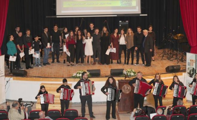 11&omicron; &Mu;&alpha;&theta;&eta;&tau;&iota;&kappa;ό &Phi;&epsilon;&sigma;&tau;&iota;&beta;ά&lambda; &Sigma;ύ&nu;&theta;&epsilon;&sigma;&eta;&sigmaf; &Tau;&rho;&alpha;&gamma;&omicron;&upsilon;&delta;&iota;&omicron;ύ &laquo;&Mu;ά&rho;&iota;&omicron;&sigmaf; &Tau;ό&kappa;&alpha;&sigmaf; - &Kappa;ώ&sigma;&tau;&alpha;&sigmaf; &Mu;ό&nu;&tau;&eta;&sigmaf;&raquo;