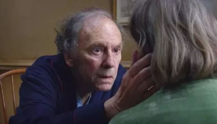 Έ&phi;&upsilon;&gamma;&epsilon; &alpha;&pi;ό &tau;&eta; &zeta;&omega;ή &omicron; &sigma;&pi;&omicron;&upsilon;&delta;&alpha;ί&omicron;&sigmaf; &Gamma;ά&lambda;&lambda;&omicron;&sigmaf; &eta;&theta;&omicron;&pi;&omicron;&iota;ό&sigmaf; &Zeta;&alpha;&nu;-&Lambda;&omicron;&upsilon;ί &Tau;&rho;&epsilon;&nu;&tau;&iota;&nu;&iota;ά&nu;