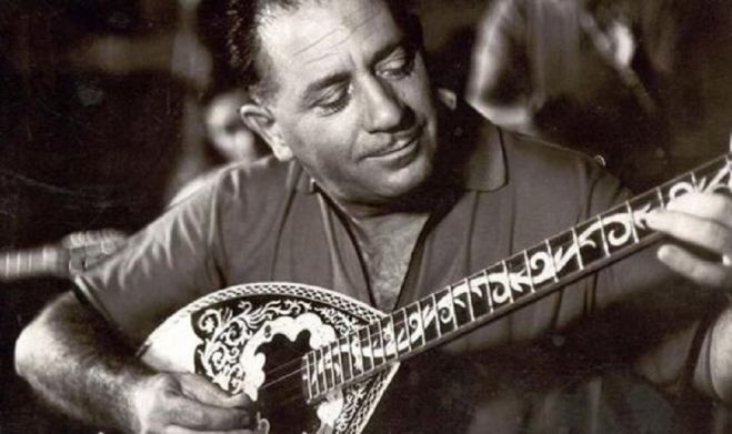 &Gamma;&iota;ώ&rho;&gamma;&omicron;&sigmaf; &Zeta;&alpha;&mu;&pi;έ&tau;&alpha;&sigmaf;: Έ&beta;&alpha;&lambda;&epsilon; &alpha;&nu;&epsilon;&xi;ί&tau;&eta;&lambda;&alpha; &tau;&eta; &sigma;&phi;&rho;&alpha;&gamma;ί&delta;&alpha; &tau;&omicron;&upsilon; &sigma;&tau;&omicron; &mu;&pi;&omicron;&upsilon;&zeta;&omicron;ύ&kappa;&iota; &kappa;&alpha;&iota; &sigma;&tau;&omicron; &lambda;&alpha;ϊ&kappa;ό &mu;&alpha;&sigmaf; &tau;&rho;&alpha;&gamma;&omicron;ύ&delta;&iota;