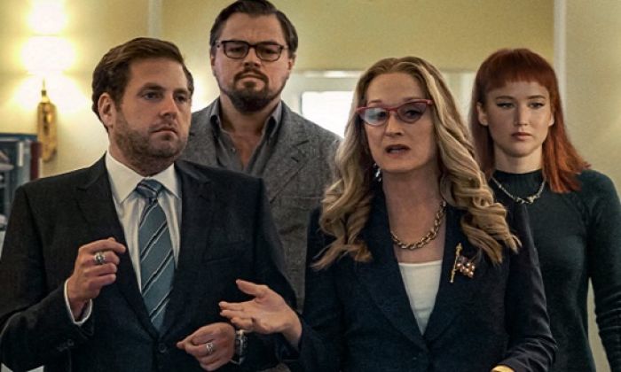 &Tau;&alpha; &pi;ά&nu;&omega;, &kappa;ά&tau;&omega;