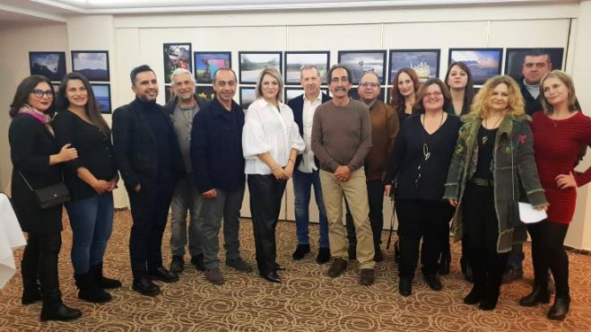 Έ&kappa;&theta;&epsilon;&sigma;&eta; &Pi;&alpha;&phi;&iota;&tau;ώ&nu; &Phi;&omega;&tau;&omicron;&gamma;&rho;ά&phi;&omega;&nu; 2020 &gamma;&iota;&alpha; &sigma;&tau;ή&rho;&iota;&xi;&eta; &tau;&omicron;&upsilon; &sigma;&upsilon;&nu;&delta;έ&sigma;&mu;&omicron;&upsilon; &Iota;&theta;ά&kappa;&eta;