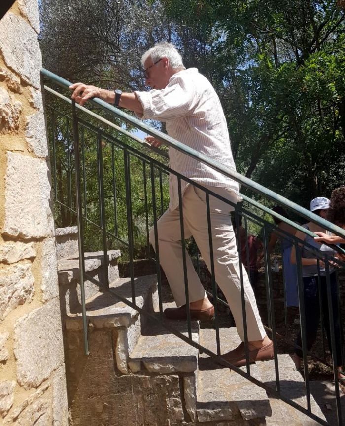 &Omicron; &Kappa;ώ&sigma;&tau;&alpha;&sigmaf; &Gamma;&alpha;&beta;&rho;ά&sigmaf; &mu;&epsilon;&tau;ά &alpha;&pi;ό 30 &chi;&rho;ό&nu;&iota;&alpha; &sigma;&tau;&omicron; &pi;&alpha;&tau;&rho;&iota;&kappa;ό &tau;&omicron;&upsilon;