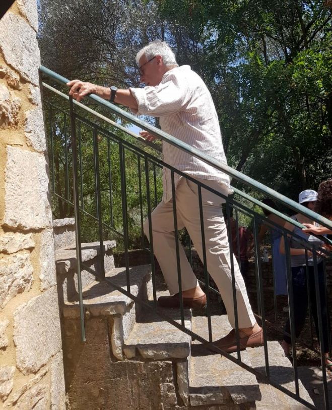 &Omicron; &Kappa;ώ&sigma;&tau;&alpha;&sigmaf; &Gamma;&alpha;&beta;&rho;ά&sigmaf; &mu;&epsilon;&tau;ά &alpha;&pi;ό 30 &chi;&rho;ό&nu;&iota;&alpha; &sigma;&tau;&omicron; &pi;&alpha;&tau;&rho;&iota;&kappa;ό &tau;&omicron;&upsilon;