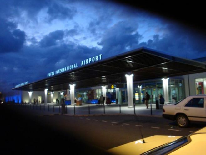 H COBALT &kappa;&alpha;&lambda;ύ&pi;&tau;&epsilon;&iota; &tau;&omicron; &delta;&rho;&omicron;&mu;&omicron;&lambda;ό&gamma;&iota;&omicron; &Alpha;&theta;ή&nu;&alpha;-&Pi;ά&phi;&omicron;&sigmaf;-&Alpha;&theta;ή&nu;&alpha;